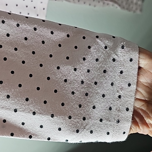 Liz Claiborne pjs pink with black dots. Bottoms are a small. Top is medium. - Picture 3 of 6
